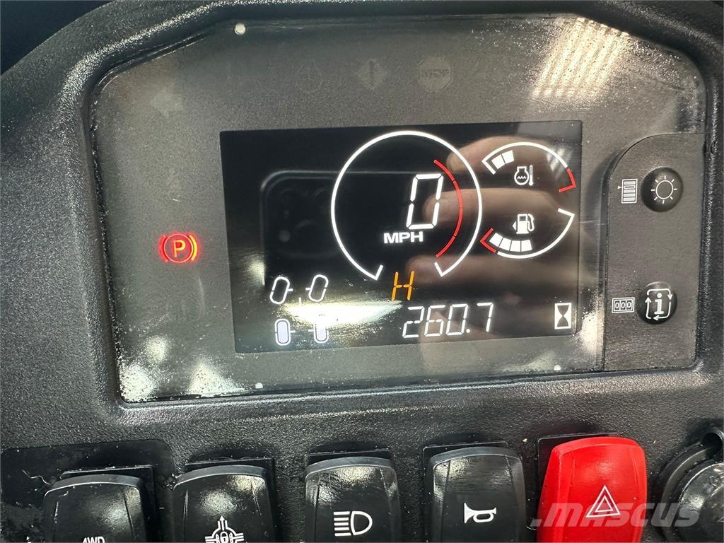 John Deere HPX815E Komunālās mašīnas