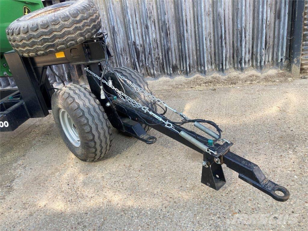 John Deere S780 Ražas novākšanas kombaini