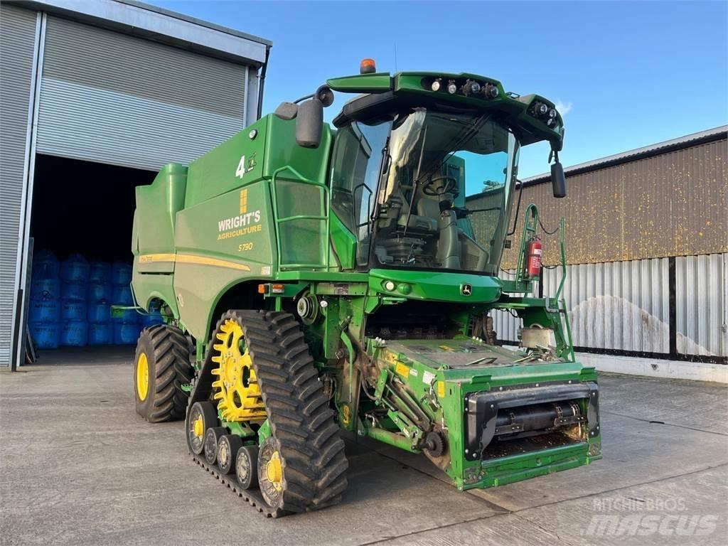 John Deere S790 Ražas novākšanas kombaini