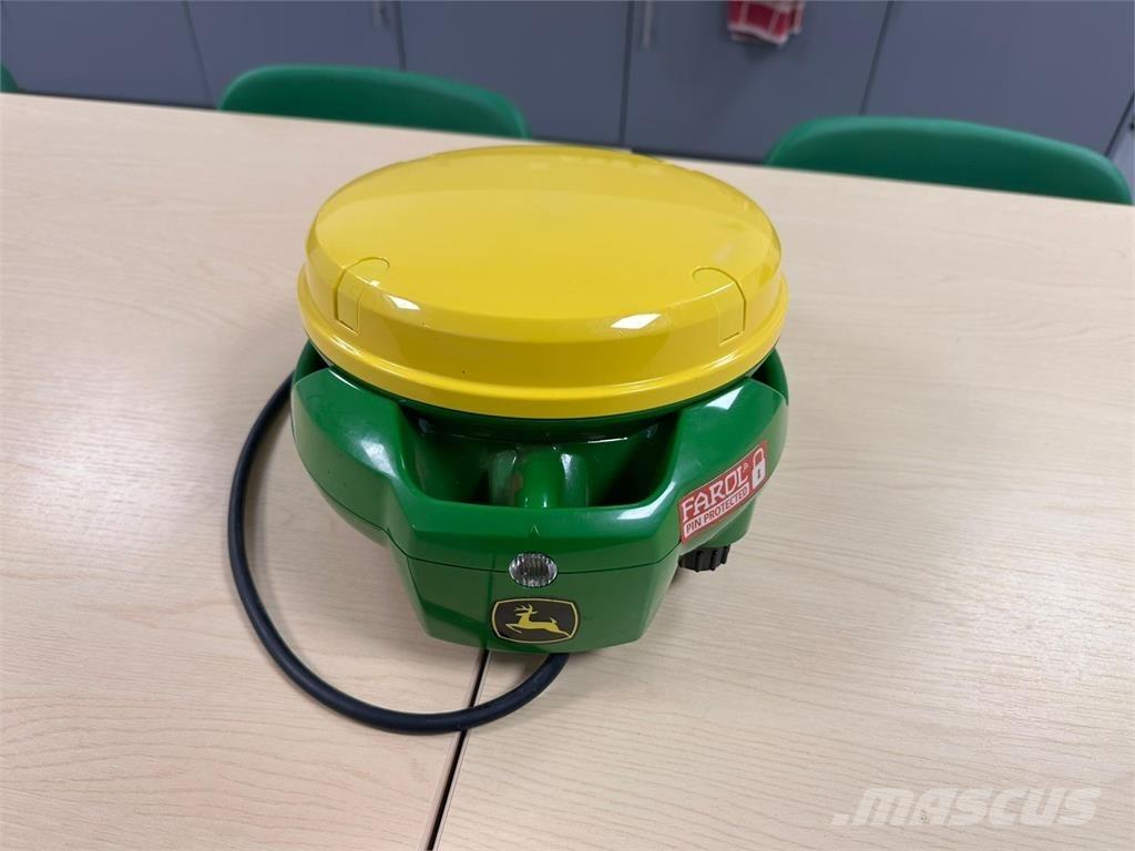 John Deere SF7000 Precīzās izsējas sējmašīnas 