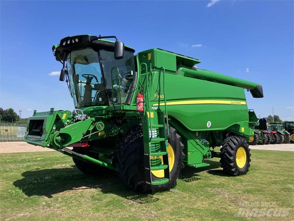 John Deere T550I Ražas novākšanas kombaini