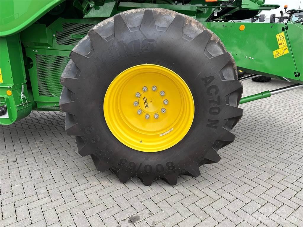 John Deere T550I Ražas novākšanas kombaini