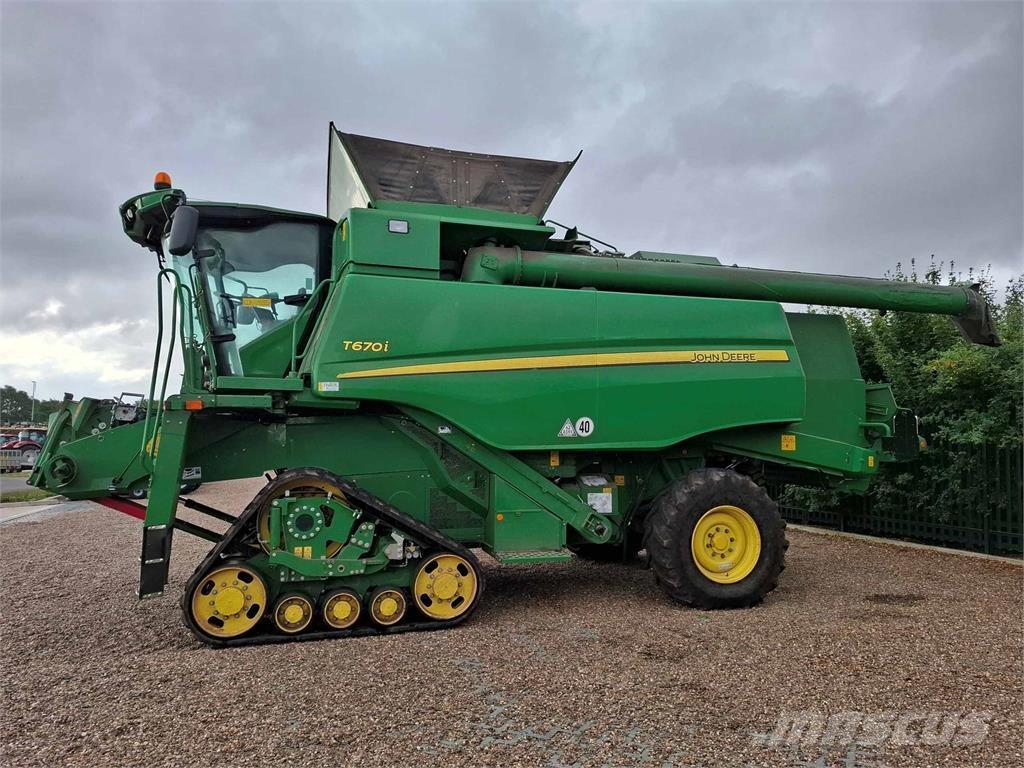 John Deere T670i Ražas novākšanas kombaini
