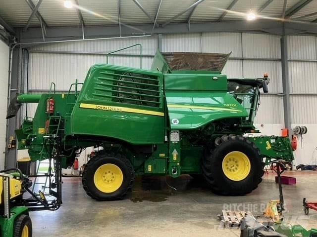 John Deere T670i Ražas novākšanas kombaini