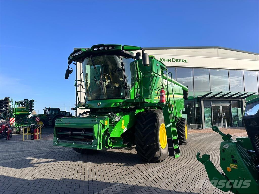 John Deere T670i Ražas novākšanas kombaini