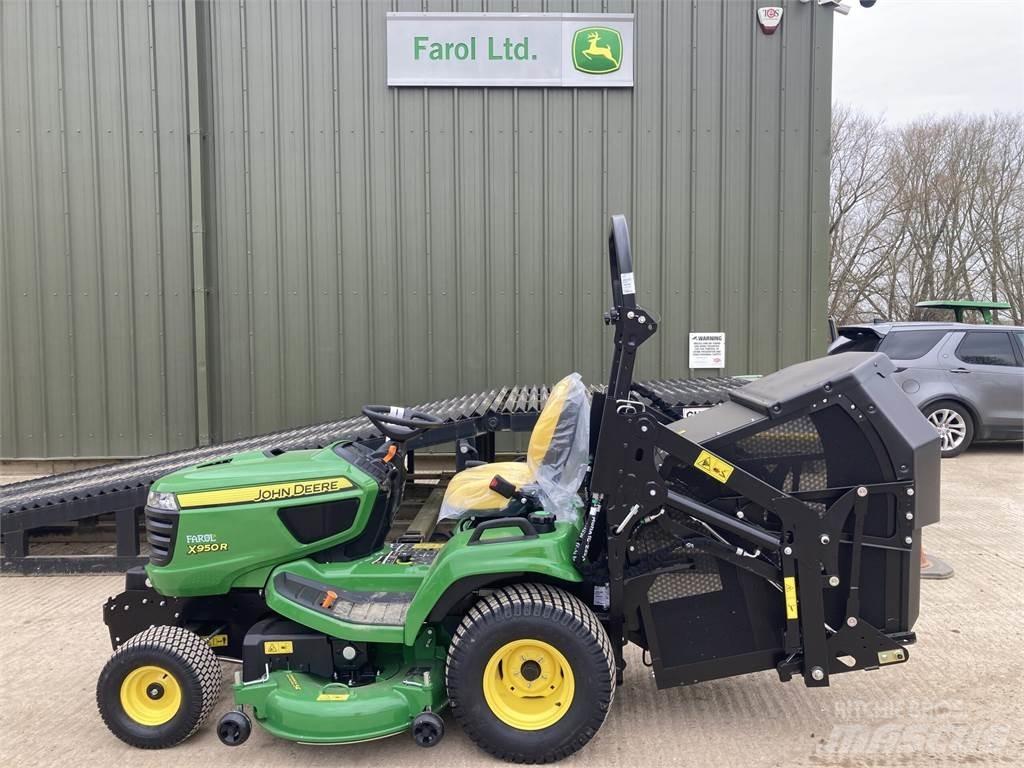 John Deere X950R Mauriņa traktors