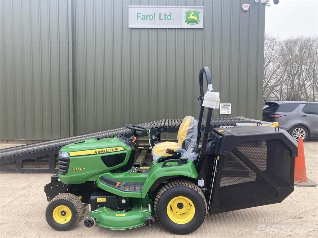 John Deere X950R Mauriņa traktors