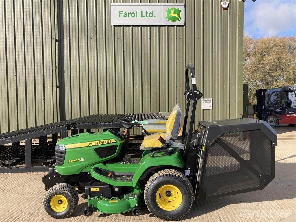 John Deere X950R Mauriņa traktors