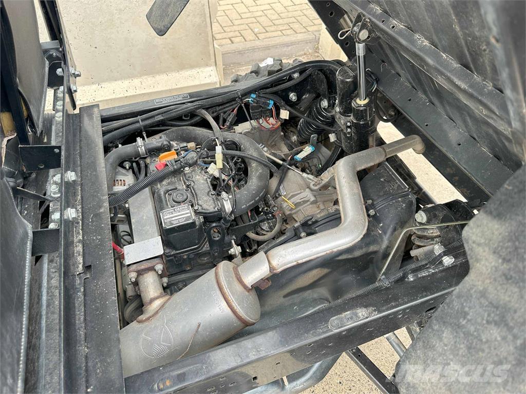 John Deere XUV855M S4 Komunālās mašīnas