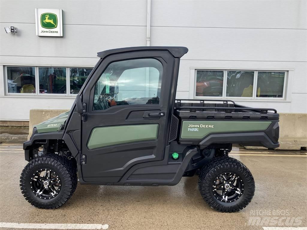 John Deere XUV875M Komunālās mašīnas
