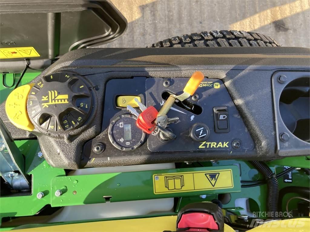 John Deere Z740R Mauriņa traktors