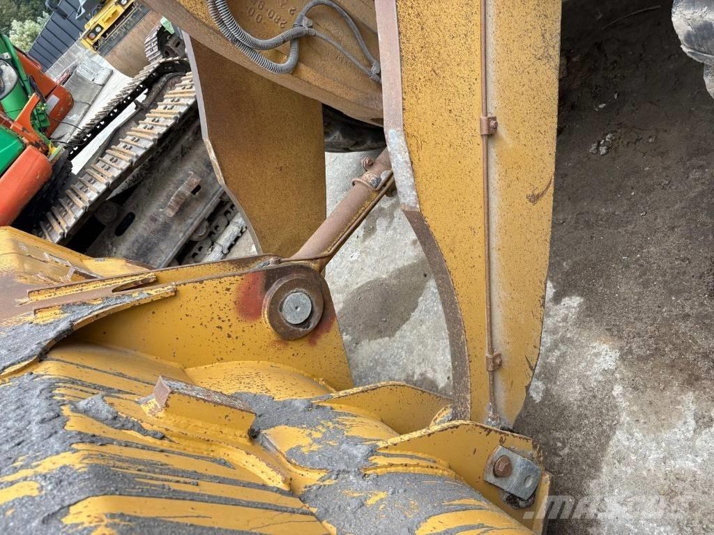 CAT 972 H Iekrāvēji uz riteņiem