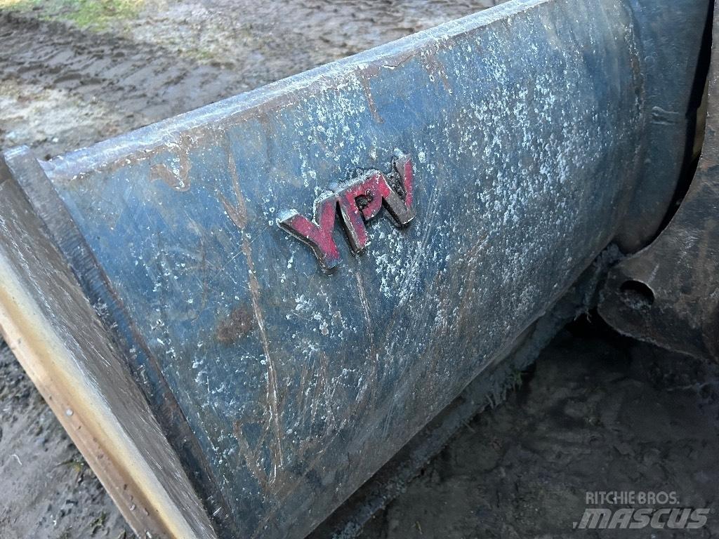 Volvo BM L 120 Iekrāvēji uz riteņiem