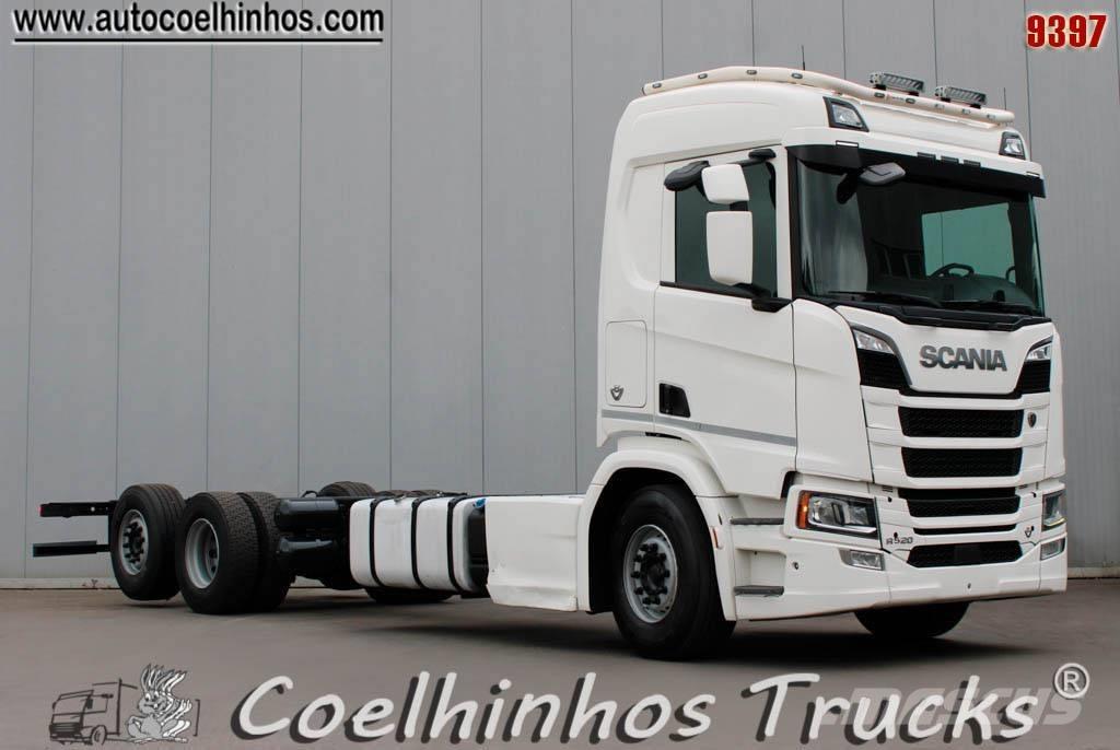 Scania R 520  V8 Šasija ar kabīni