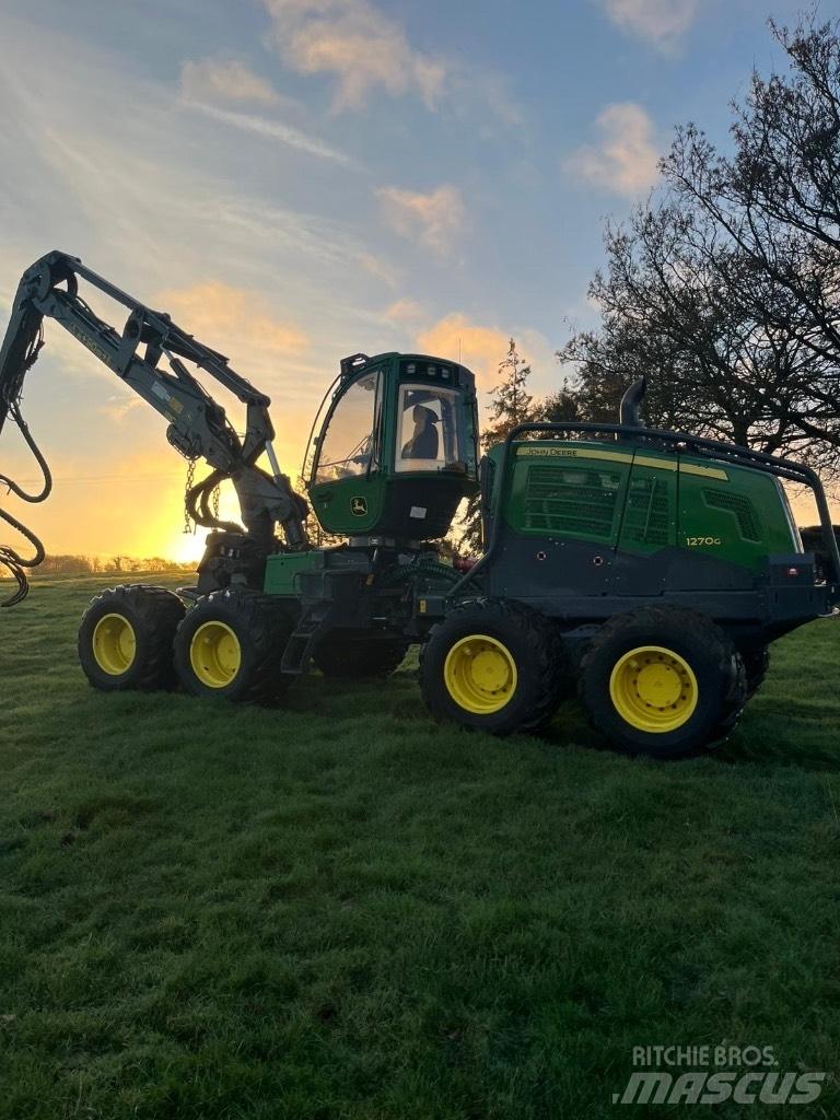 John Deere 1270G 8WD Harvesteri
