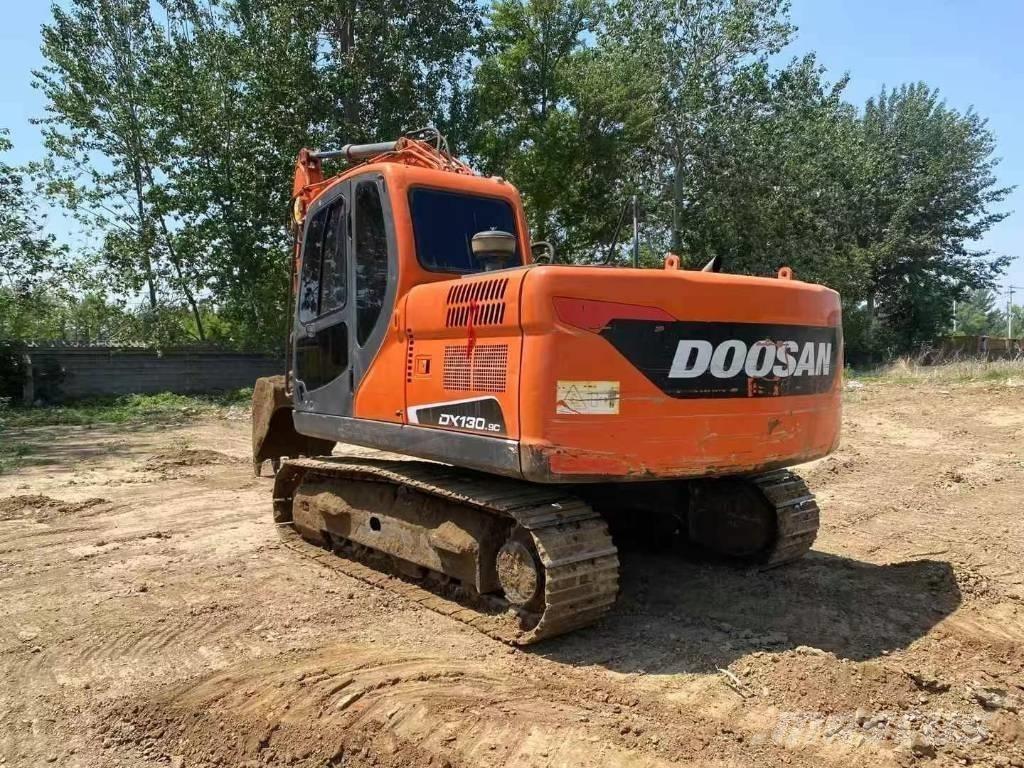Doosan DX 130-9C Kāpurķēžu ekskavatori