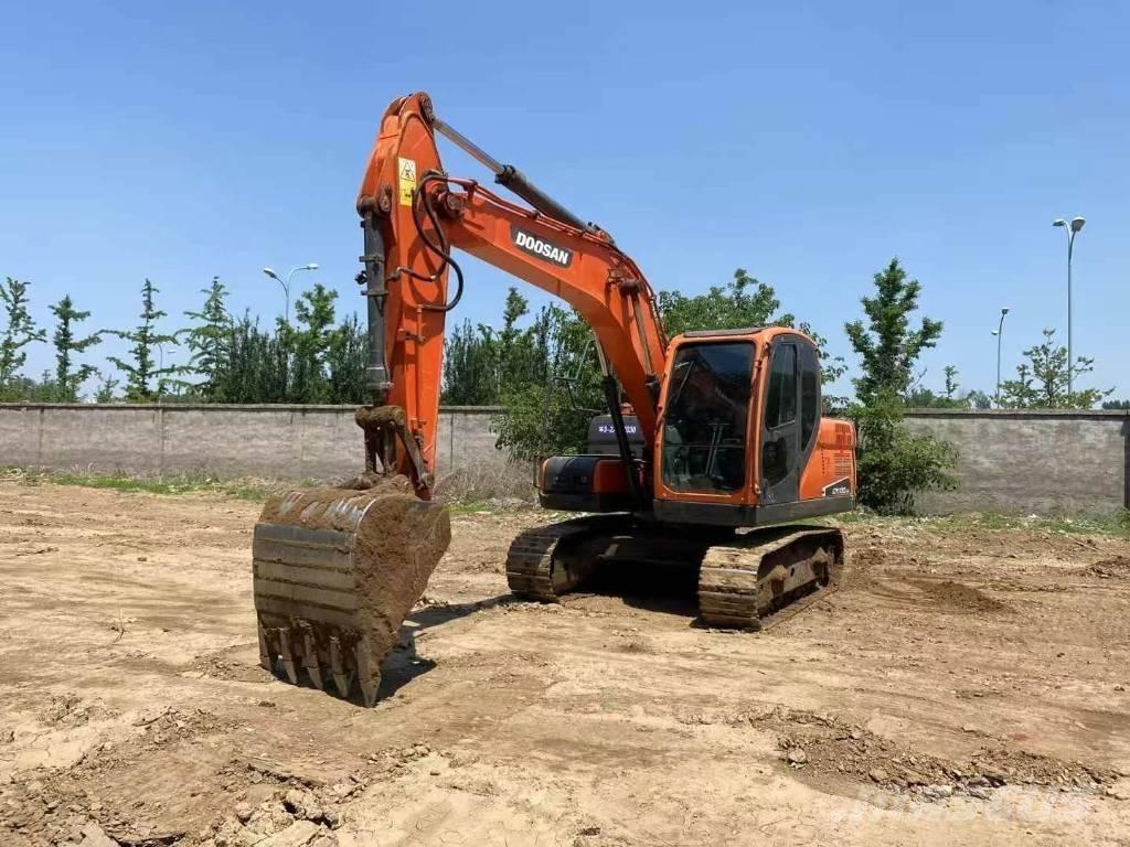 Doosan DX 130-9C Kāpurķēžu ekskavatori
