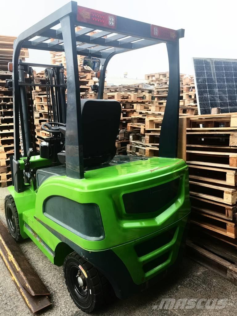  Stipp CPD15 Elektriskie iekrāvēji
