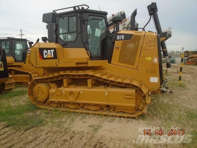 CAT D7E Kāpurķēžu buldozeri