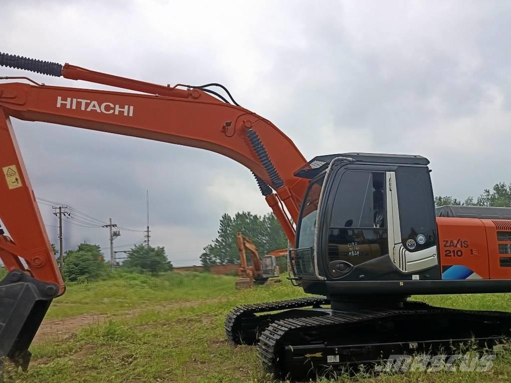 Hitachi ZX 210 Kāpurķēžu ekskavatori