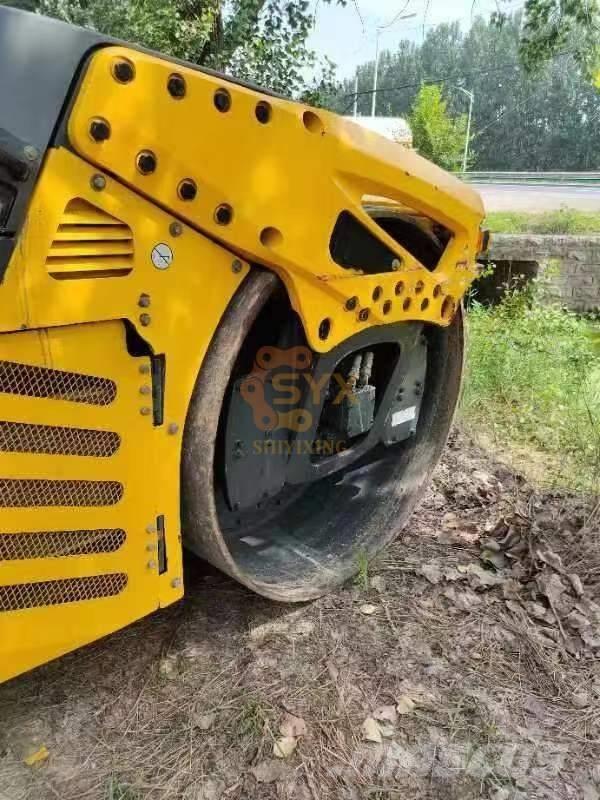 Sakai SW 770 ND Divvalču grunts veltņi