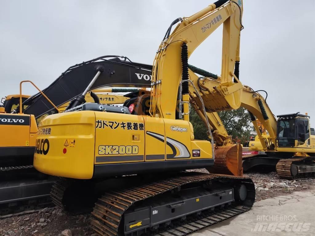 Kobelco SK 200 Kāpurķēžu ekskavatori