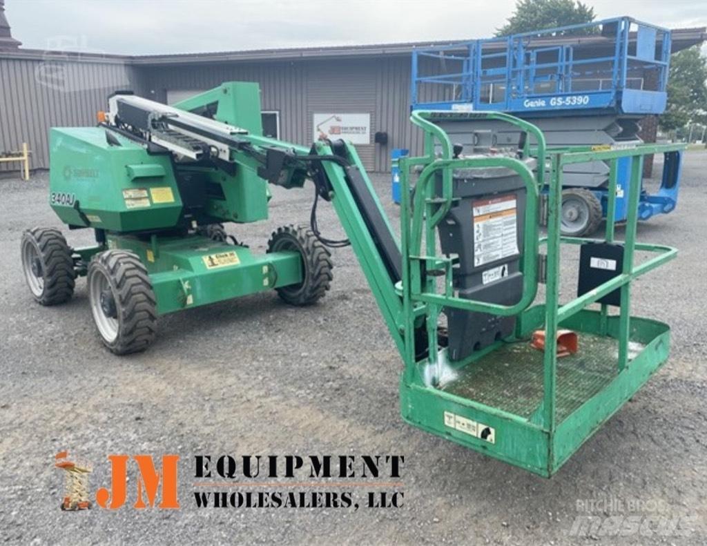 JLG 340 AJ Strēles pacēlāji