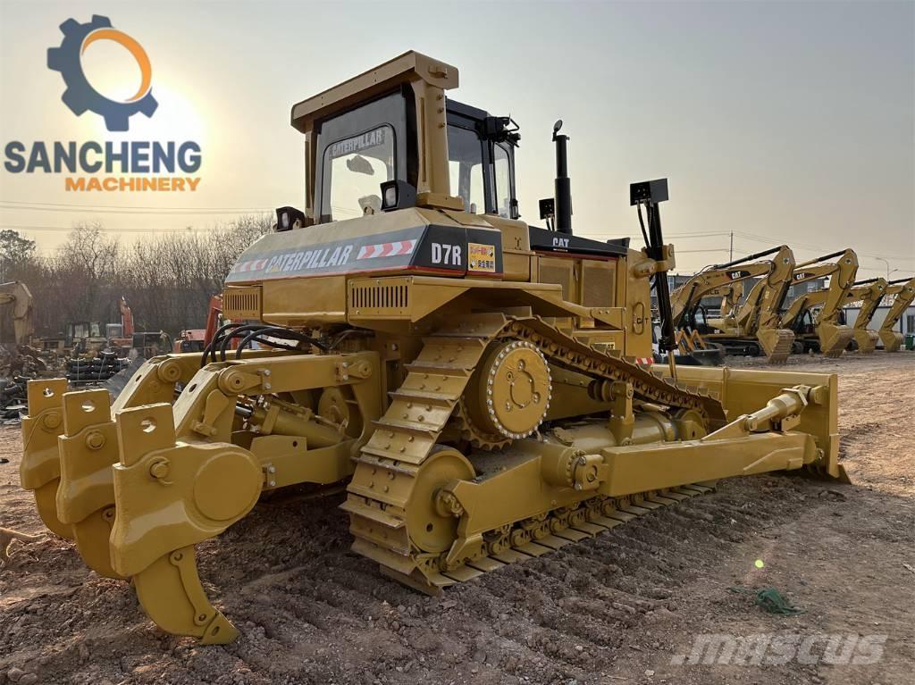 CAT D 7 R Kāpurķēžu buldozeri
