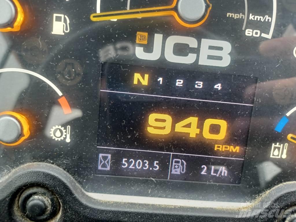 JCB 411 Iekrāvēji uz riteņiem