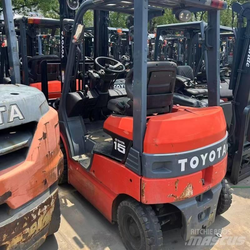 Toyota 15 Elektriskie iekrāvēji