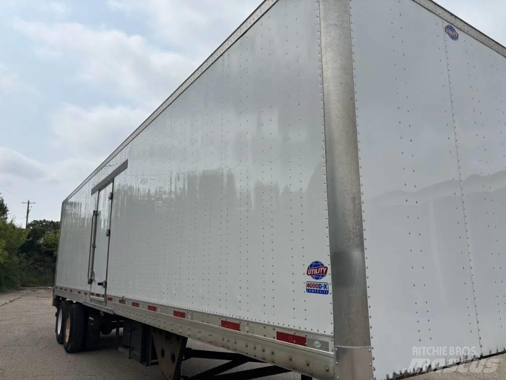 Utility 36 FT Furgons