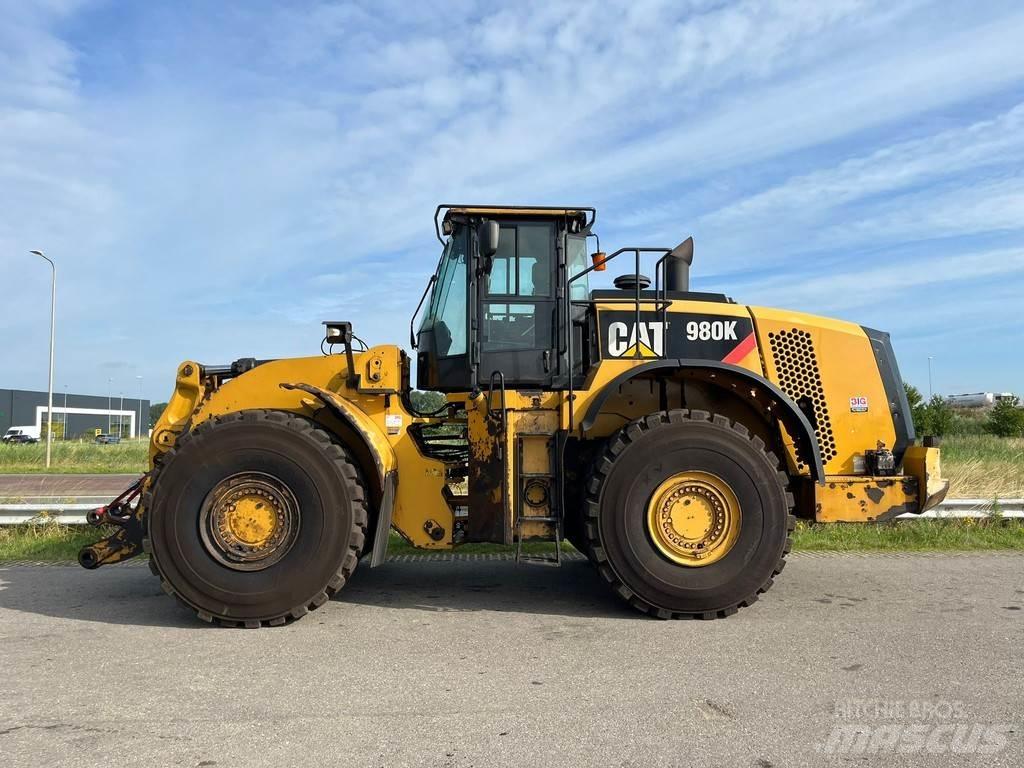 CAT 980K Iekrāvēji uz riteņiem