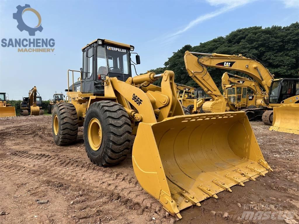 CAT 966F Iekrāvēji uz riteņiem