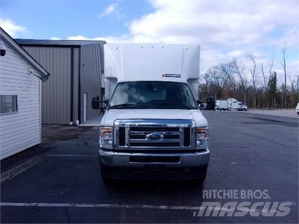 Ford E450 Furgons