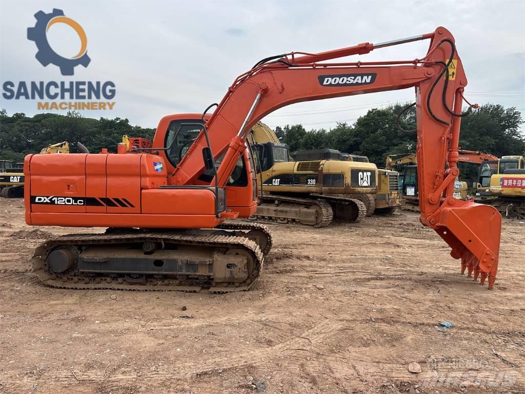 Doosan DX 120 Vidēja lieluma ekskavatori 7 t - 12 t