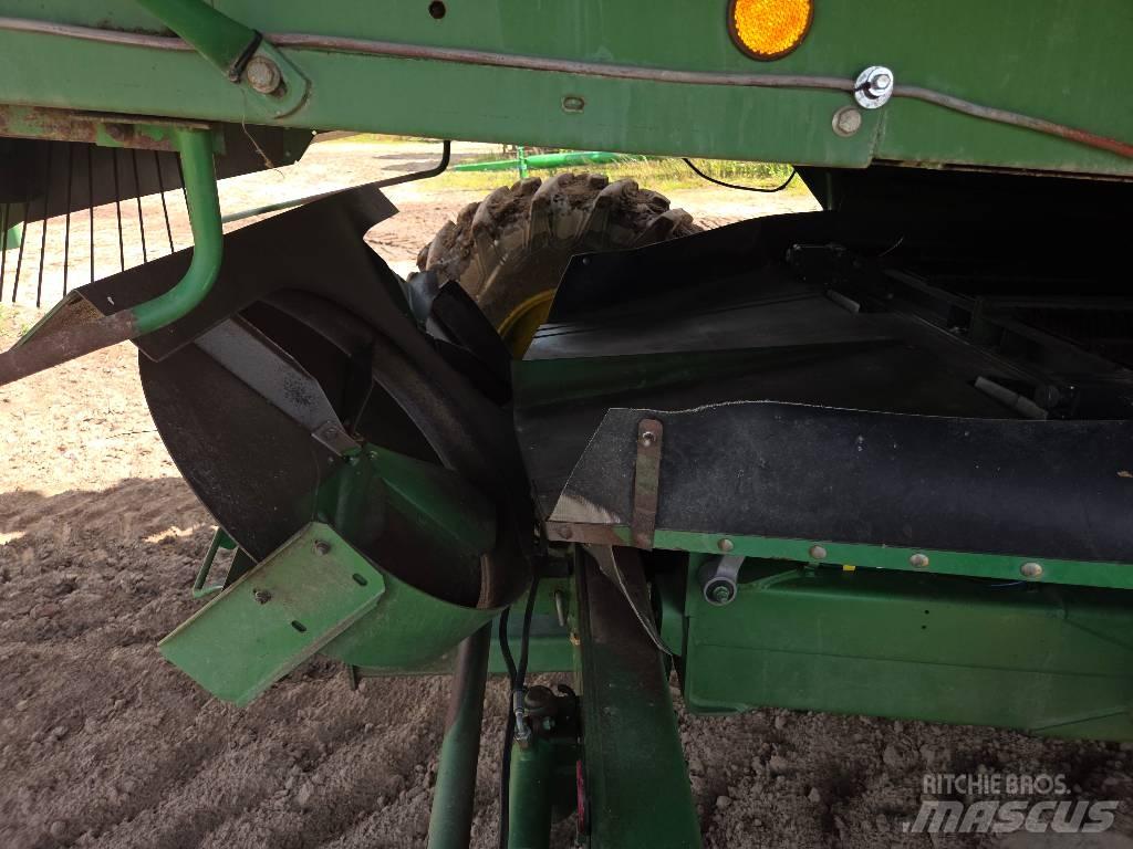 John Deere 9660 WTS Ražas novākšanas kombaini