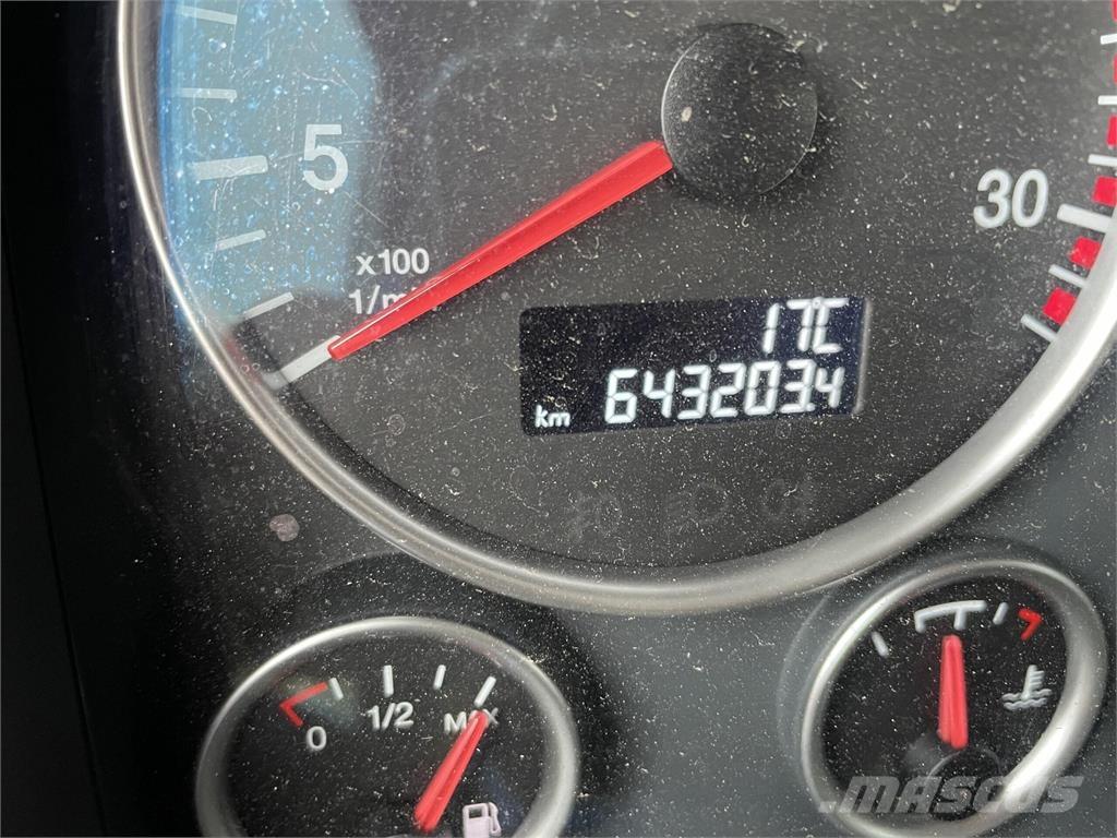 MAN TGX 35.580 Treileri ar āķi