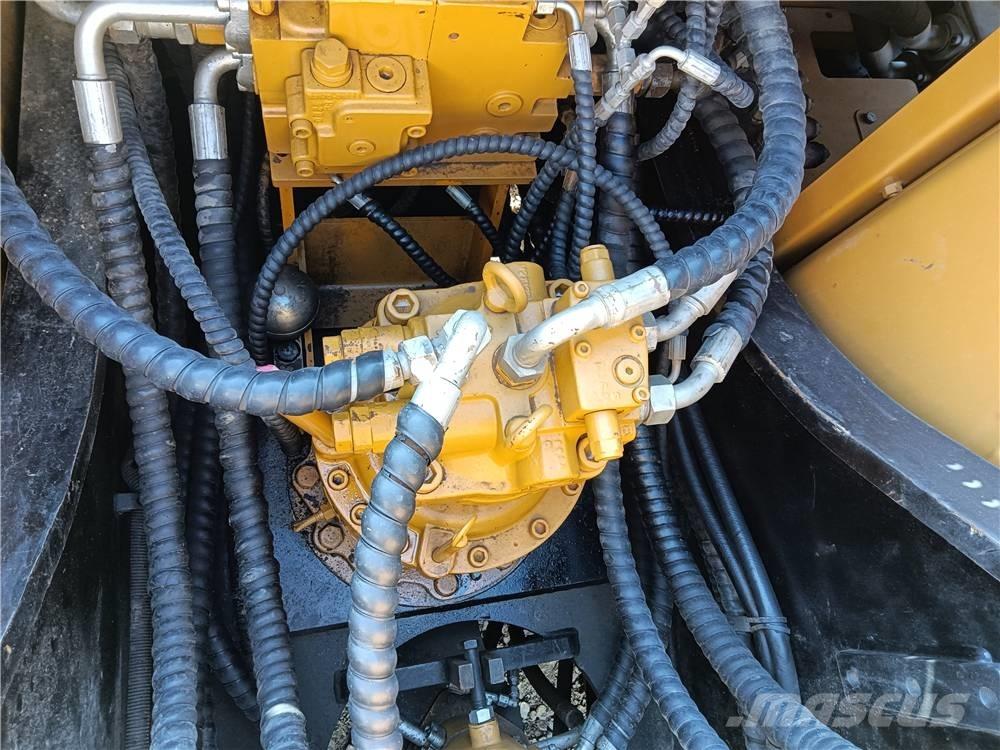 Sany SY215-9 Kāpurķēžu ekskavatori