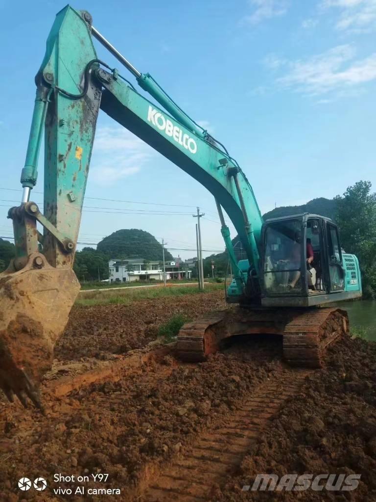 Kobelco SK 210 Kāpurķēžu ekskavatori