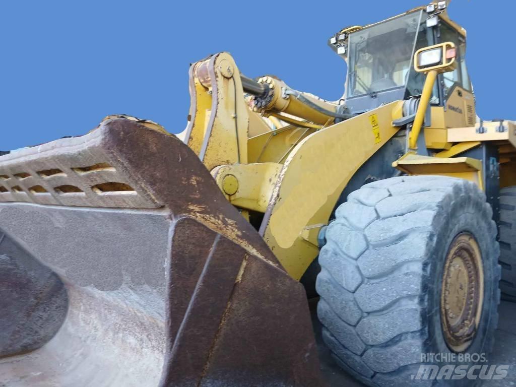 Komatsu WA 600 Iekrāvēji uz riteņiem