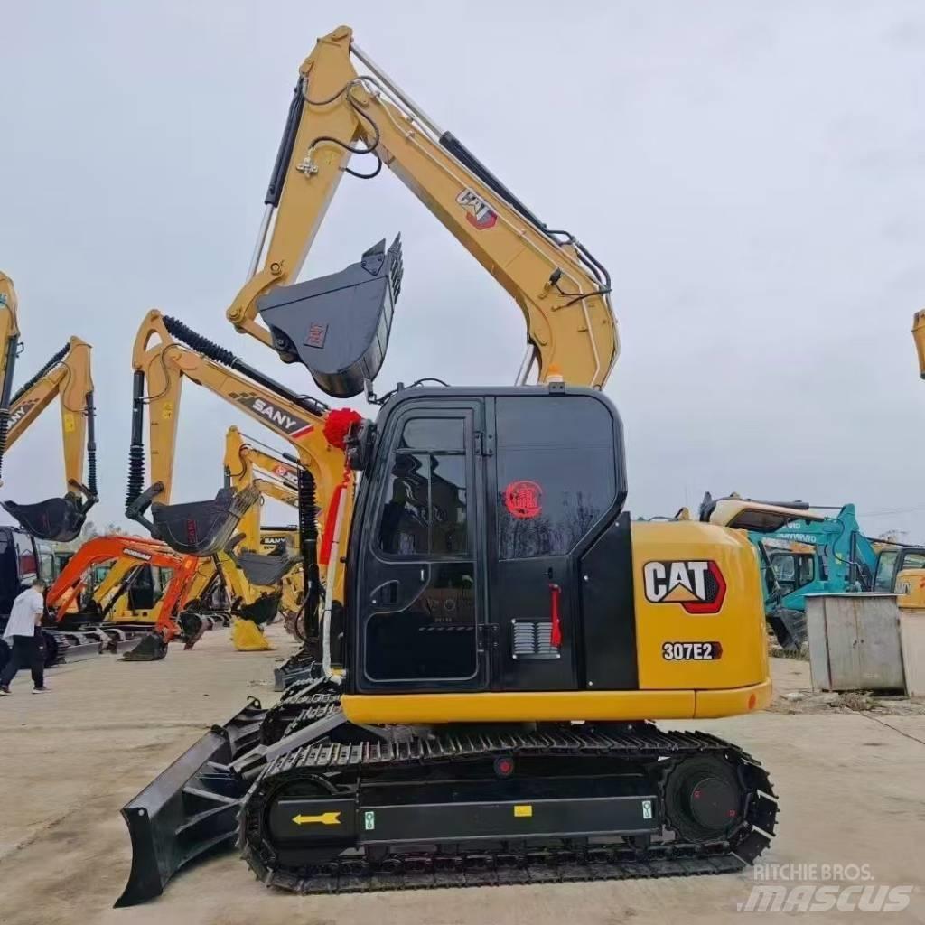 CAT 307E2 Kāpurķēžu ekskavatori