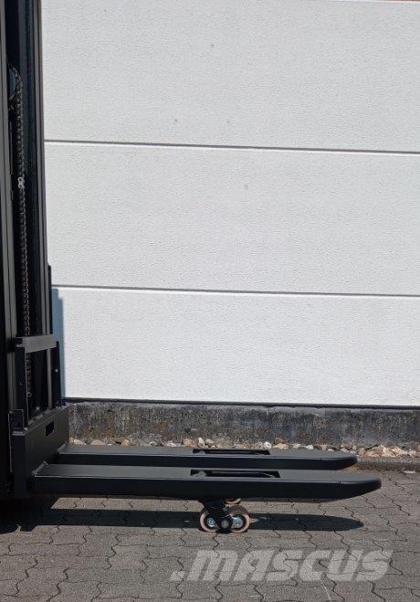 Toyota SWE160L Pašgājēji krautnētāji