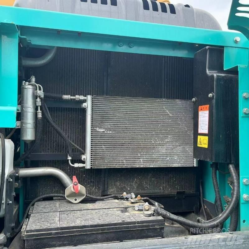 Kobelco SK 200 Kāpurķēžu ekskavatori