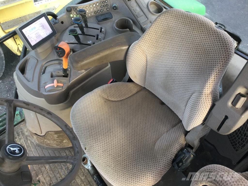 John Deere 6125R Traktori