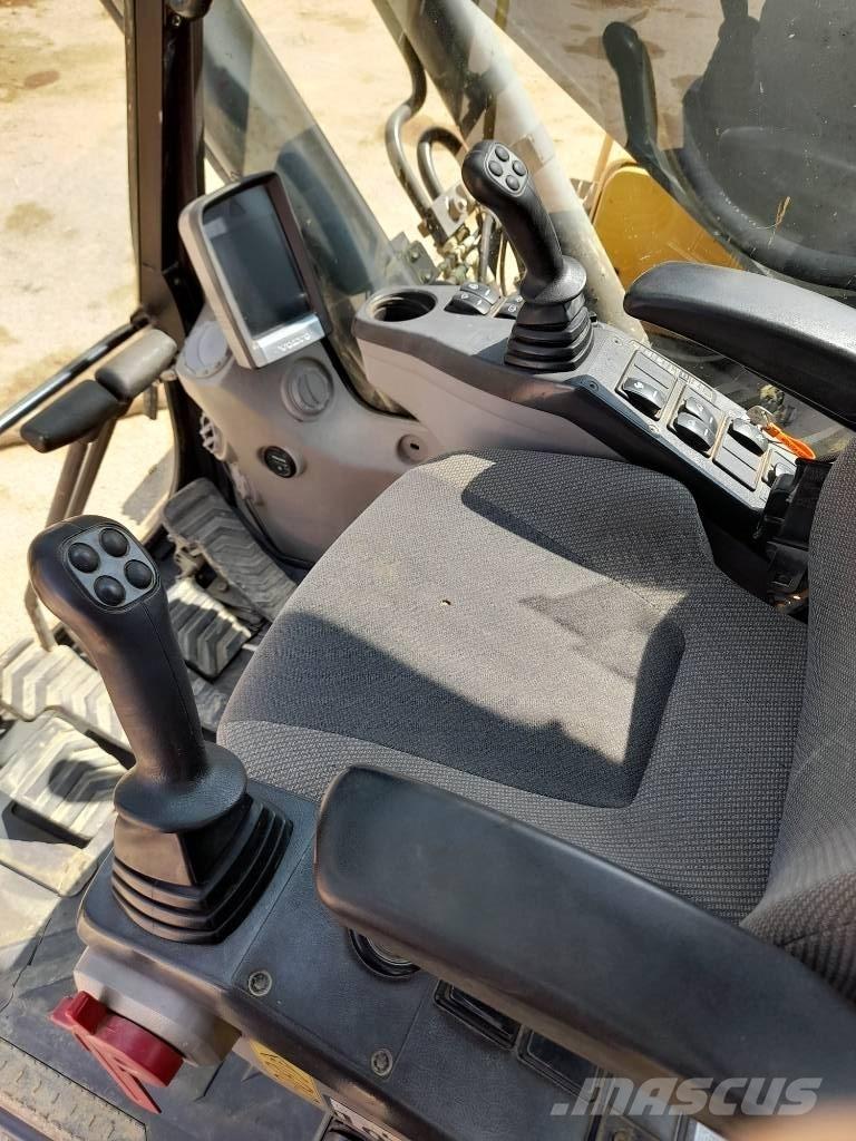 Volvo EC 250 D L Kāpurķēžu ekskavatori