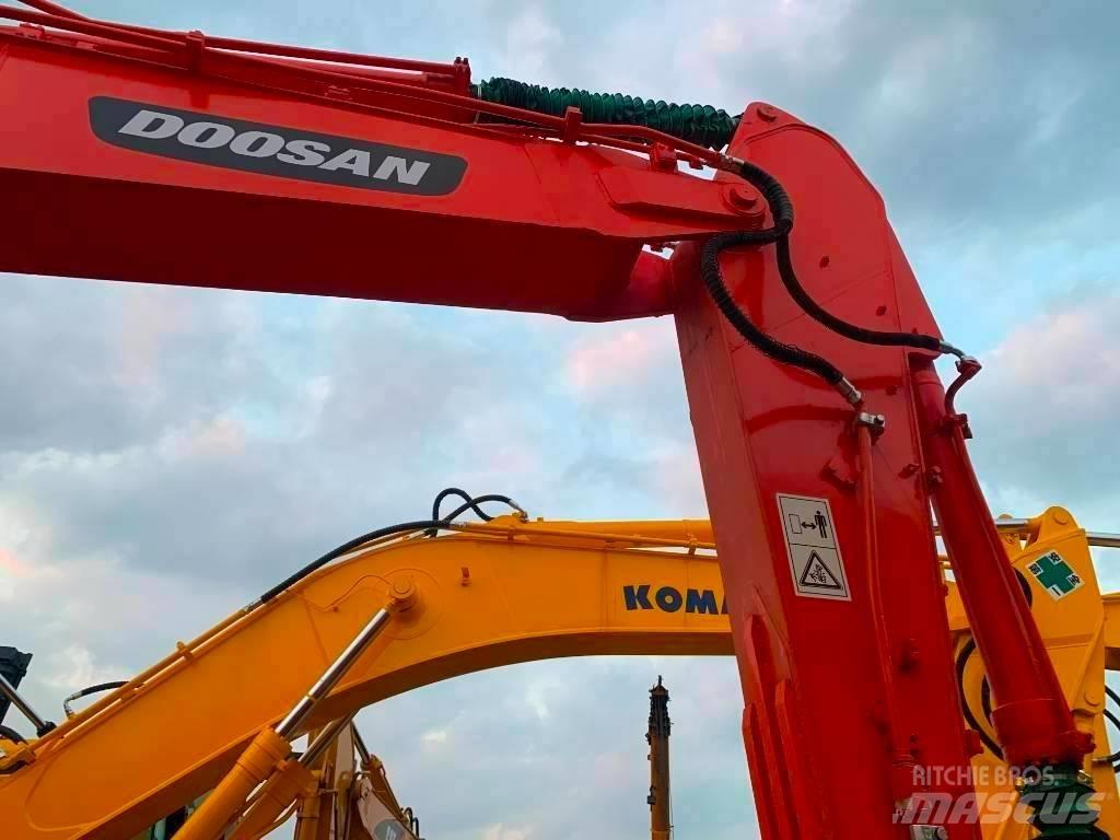 Doosan DX 225 LC Kāpurķēžu ekskavatori