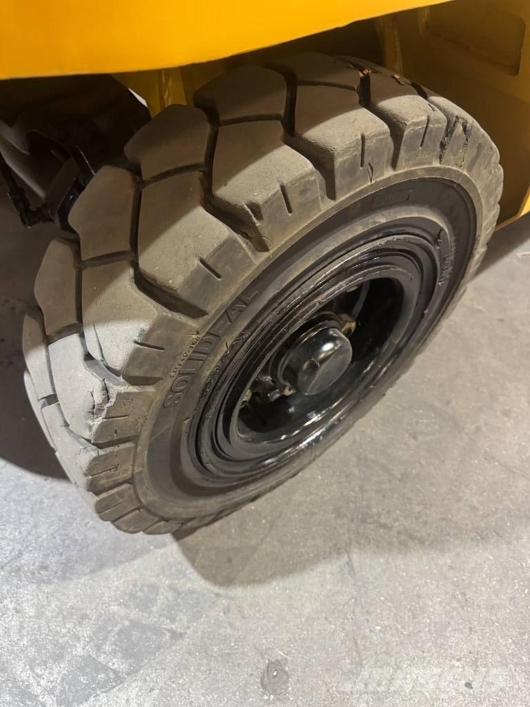 CAT FG 50 CN Autokrāvēji - citi