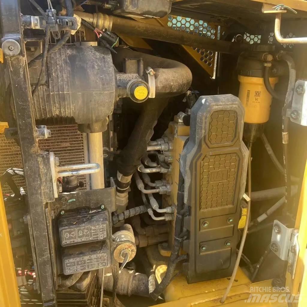 CAT 306E2 Kāpurķēžu ekskavatori