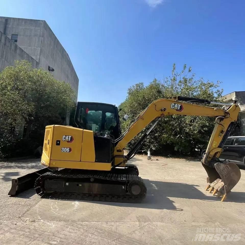 CAT 306E2 Kāpurķēžu ekskavatori