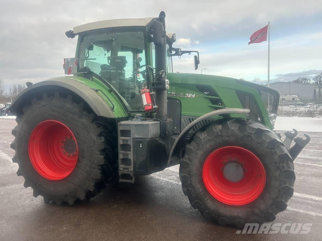 Fendt 824 Vario Traktori